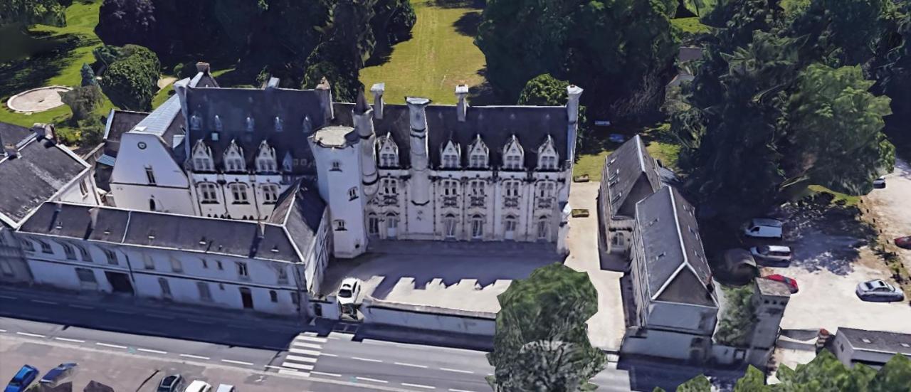Charmant Studio Au Calme Tout Confort Dans Chateau Neo Gothique Proche Zenith Comet Orleans Parking Voiture Gratuit Wifi Haut Debit Rue Des Montees Екстер'єр фото